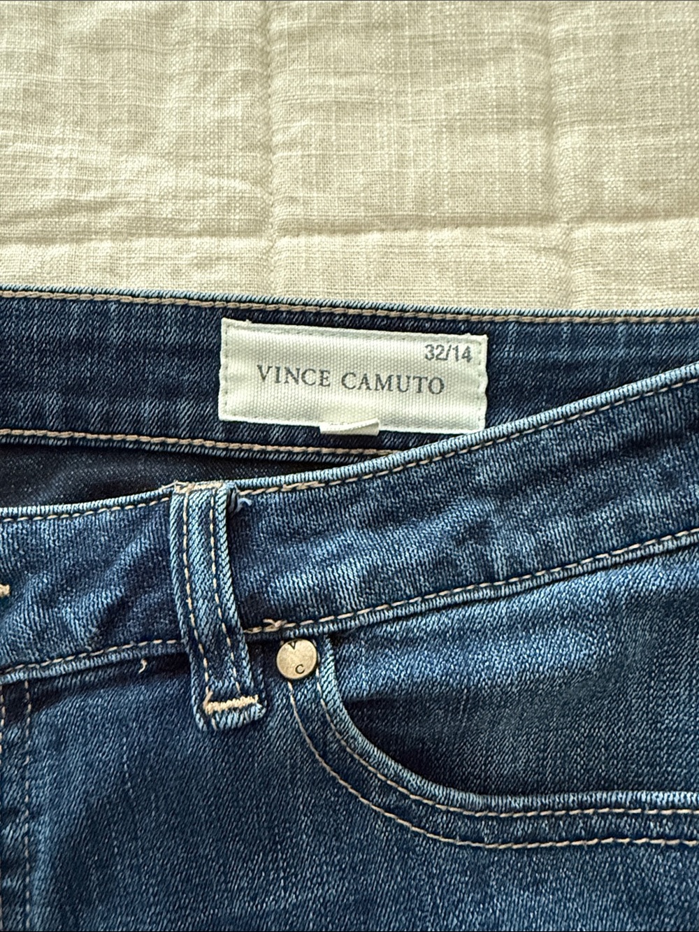 Vince camuto skinny jeans size size 14